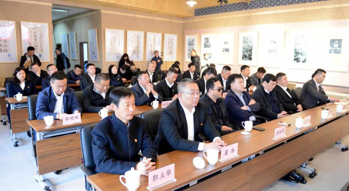 锦州市委常委,宣传部长王功生在研讨会总结讲话中指出,牤牛屯村是一座
