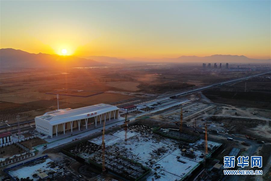 (新华全媒头条·图文互动)(2)收官之年确保圆满收官——中央政治局会议传递2020年经济工作五大信号