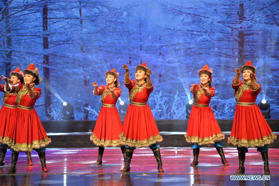 CHINA-INNER MONGOLIA-HULUN BUIR-WINTER GAME-GALA PERFORMANCE (CN)