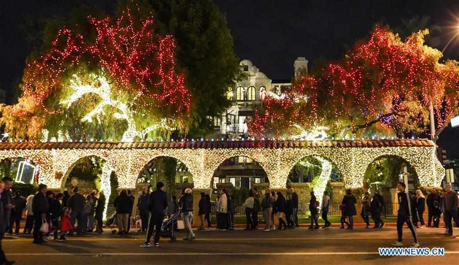 U.S.-CALIFORNIA-RIVERSIDE-FESTIVAL OF LIGHTS