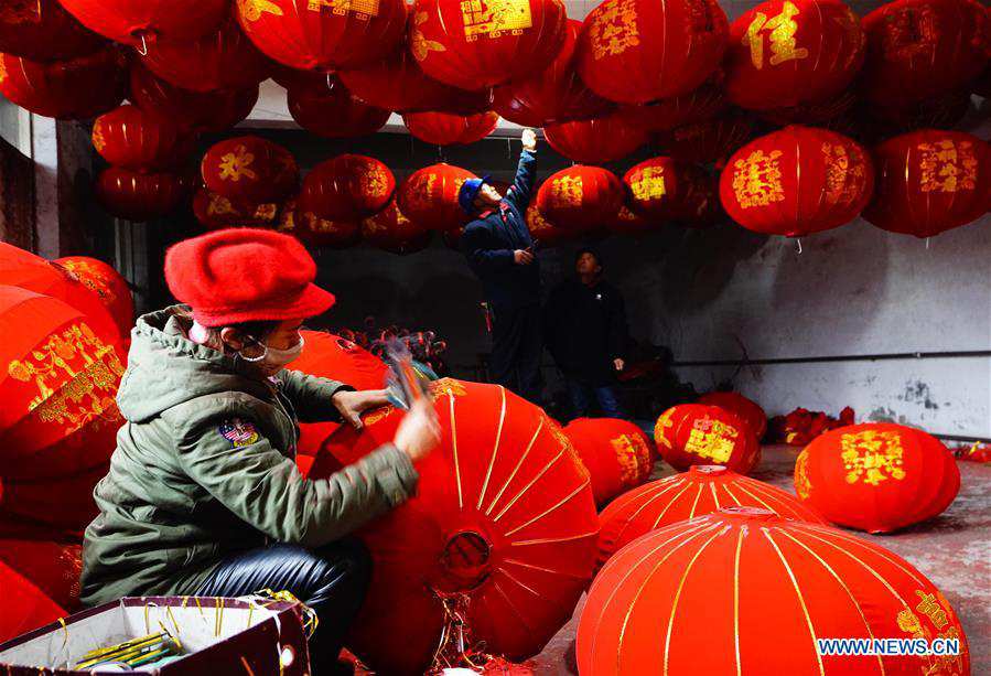 CHINA-HEBEI-SHIJIAZHUANG-RED LANTERN-PRODUCTION (CN)