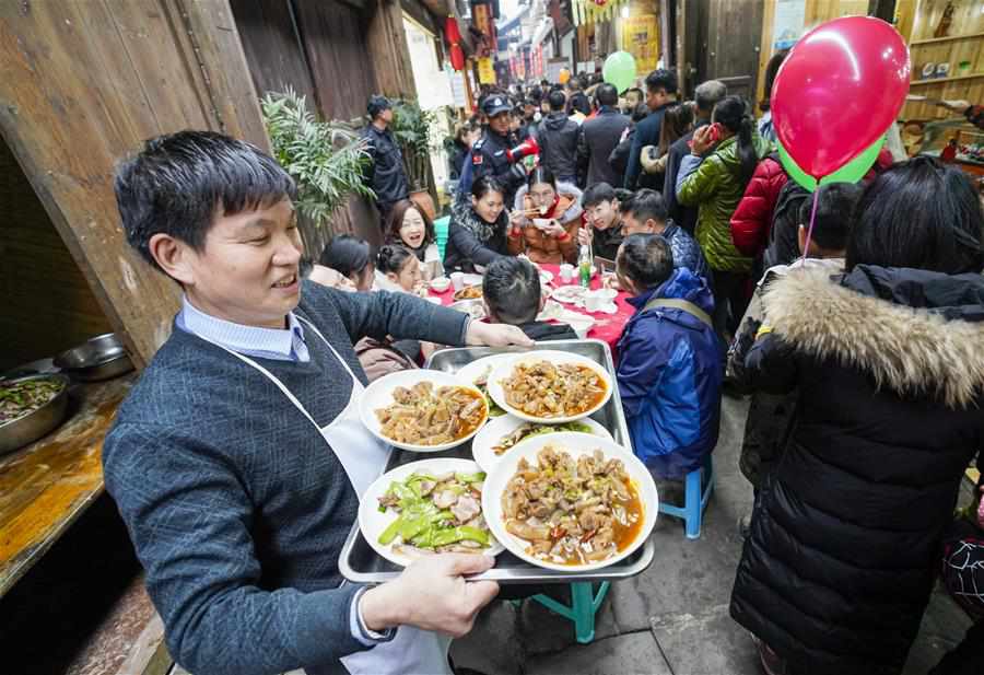 CHINA-CHONGQING-SPRING FESTIVAL-BANQUET (CN)