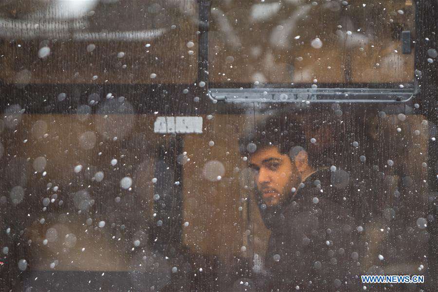 IRAN-TEHRAN-SNOWFALL