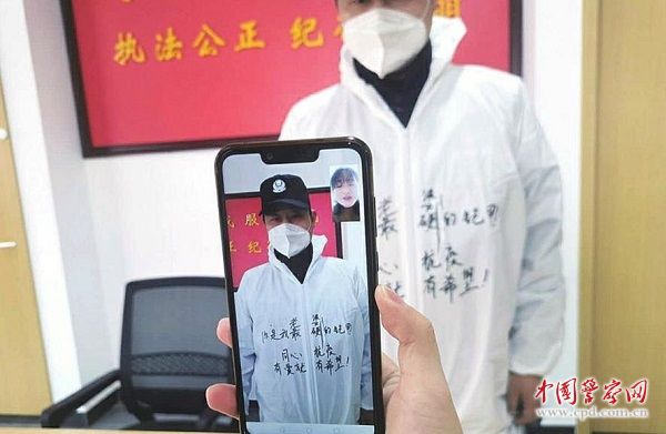 你是我最柔的牵挂 我是你最硬的铠甲