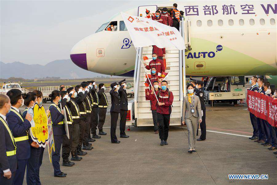 CHINA-COVID-19-MEDICS-RETURN HOME-ARRIVAL (CN)