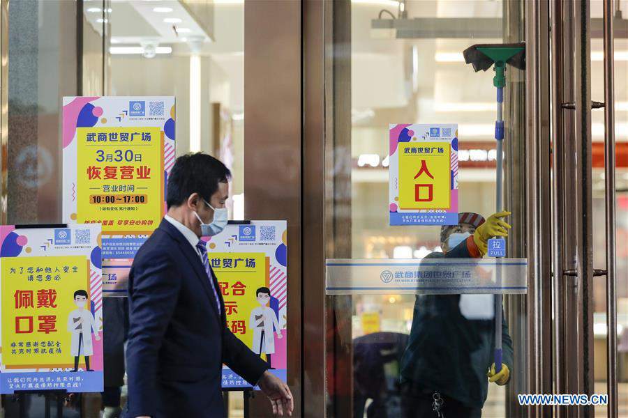 CHINA-WUHAN-SHOPPING MALL-REOPENING (CN)