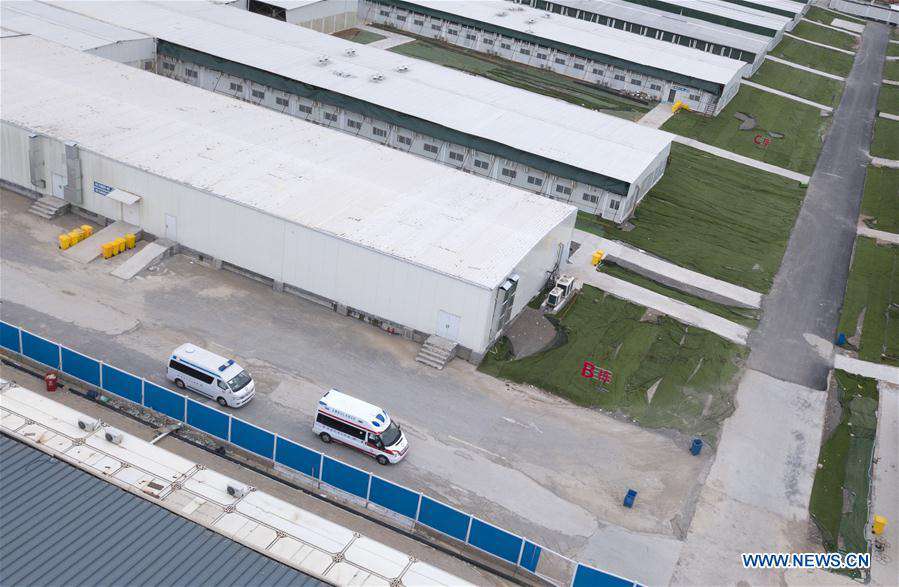 CHINA-WUHAN-COVID-19-LEISHENSHAN HOSPITAL-PATIENTS-TRANSFER (CN) 