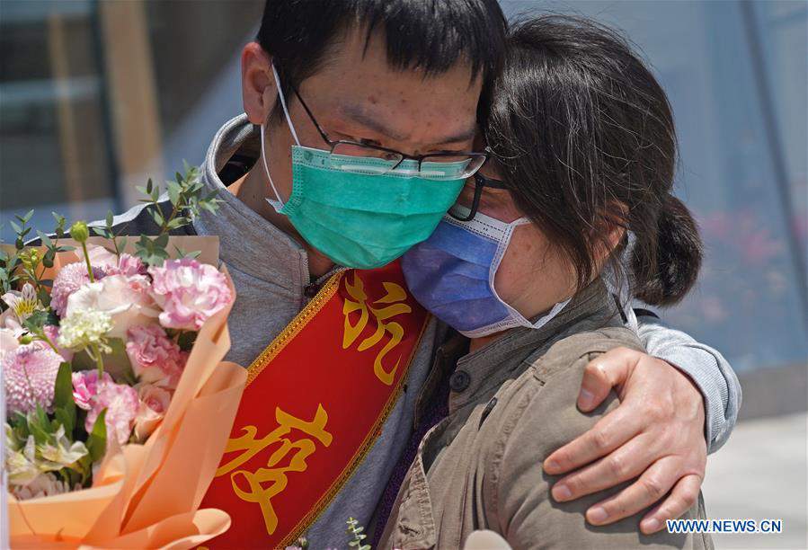 Medics supporting Hubei reunite with their families