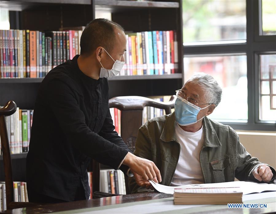 CHINA-CHENGDU-BOOK COLLECTOR-BOOK DAY (CN)