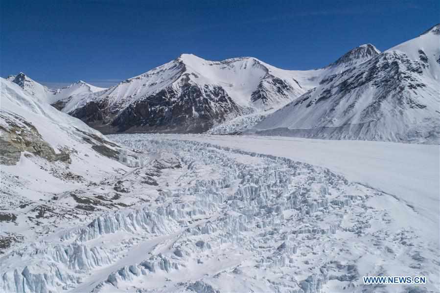 (InTibet) CHINA-TIBET-MOUNT QOMOLANGMA-REMEASUREMENT-ADVANCE CAMP (CN)