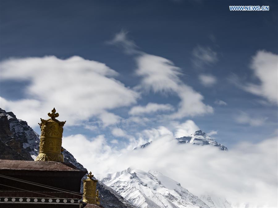 (InTibet)CHINA-TIBET-MOUNT QOMOLANGMA-VIEWS (CN)