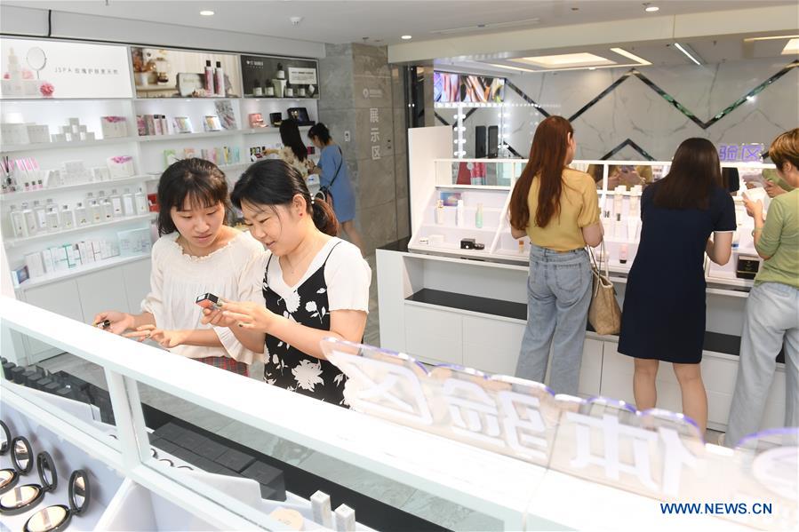 CHINA-ZHEJIANG-DAIXI-COSMETICS INDUSTRY (CN)