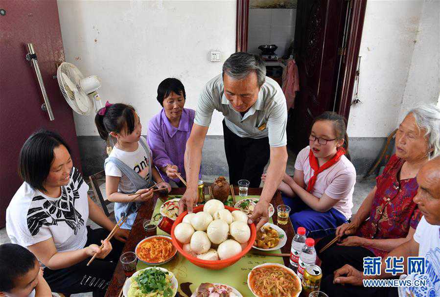 （新华全媒头条·图文互动）（2）庚子之丰——2020年河南夏粮丰登图景