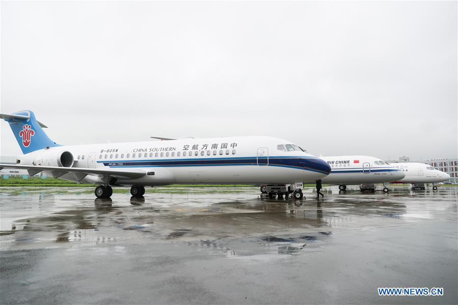 CHINA-SHANGHAI-REGIONAL JETLINER-ARJ21-DELIVERY (CN)