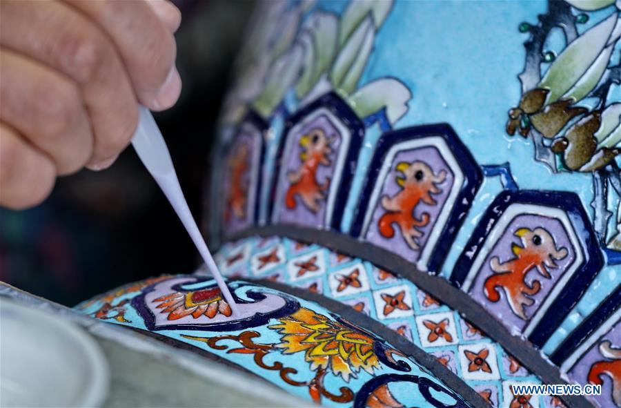 (MASTEROFCRAFTS) CHINA-BEIJING-CLOISONNE (CN)