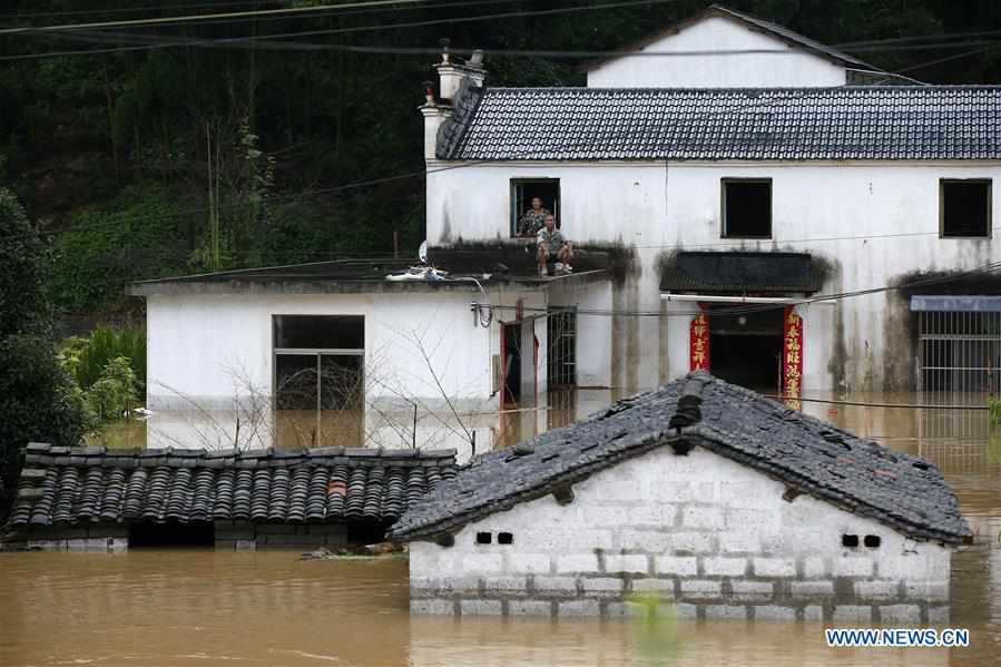 #CHINA-ANHUI-HUANGSHAN-FLOOD (CN)