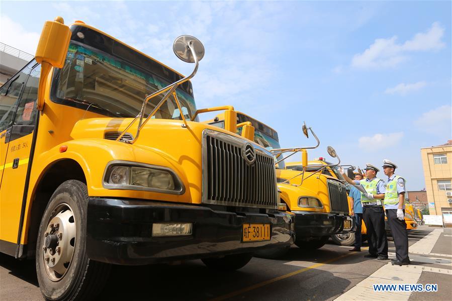 #CHINA-ANHUI-HUAIBEI-SCHOOL BUS-SAFETY CHECK (CN)