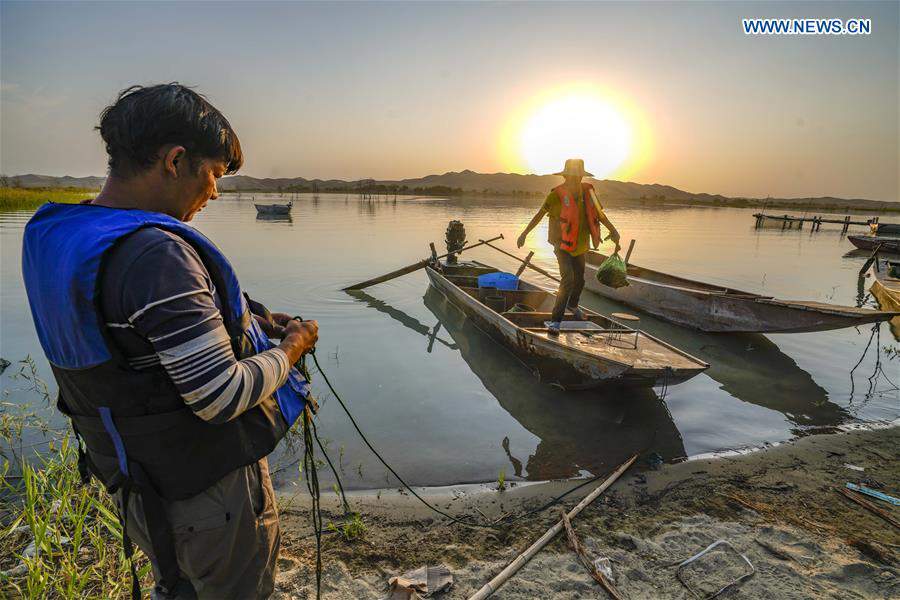 CHINA-XINJIANG-YULI-LOP LAKE-CRAB CATCHER (CN)