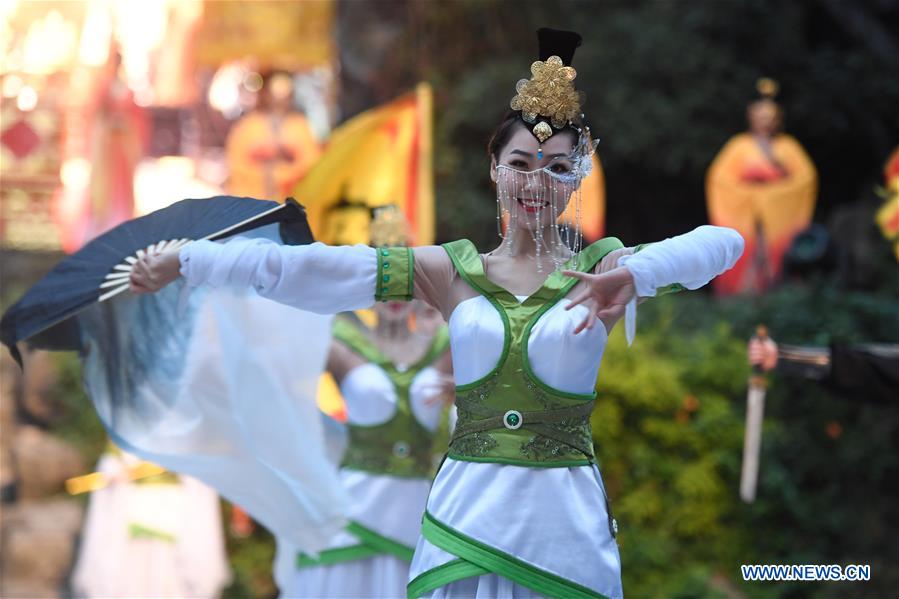 CHINA-HANGZHOU-TOURISM-LANTERNS (CN)