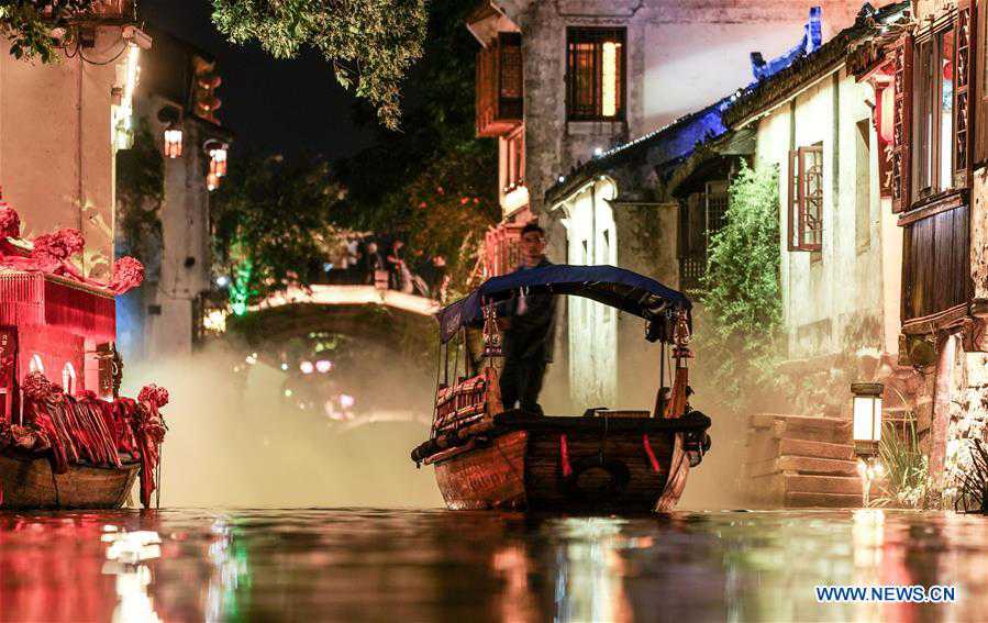 CHINA-JIANGSU-KUNSHAN-LANTERNS-TOURISM (CN)