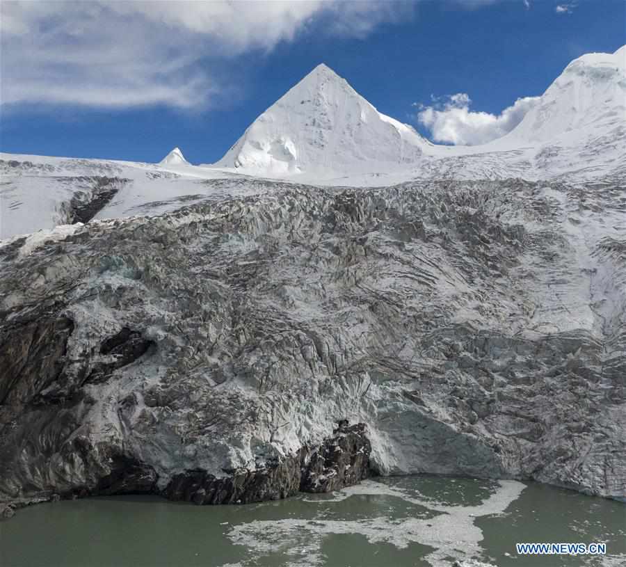 (InTibet) CHINA-TIBET-SNOW MOUNTAIN-SCENERY (CN)