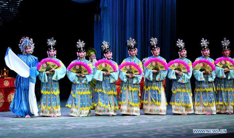 CHINA-HEBEI-CHONGYANG FESTIVAL-DRAMA PERFORMANCE(CN)