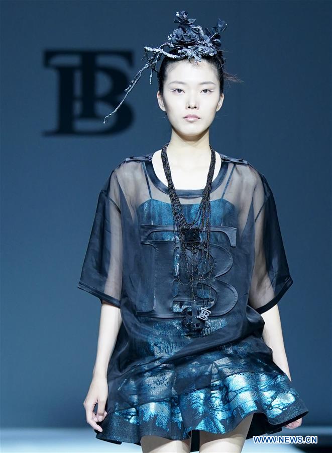 CHINA-BEIJING-FASHION WEEK(CN)