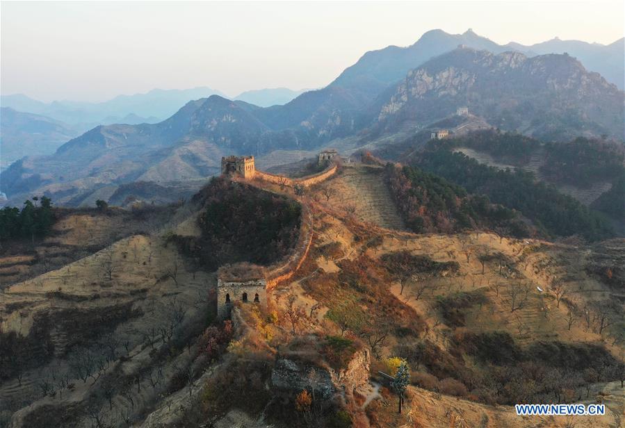 CHINA-HEBEI-GREAT WALL-AUTUMN SCENERY (CN)