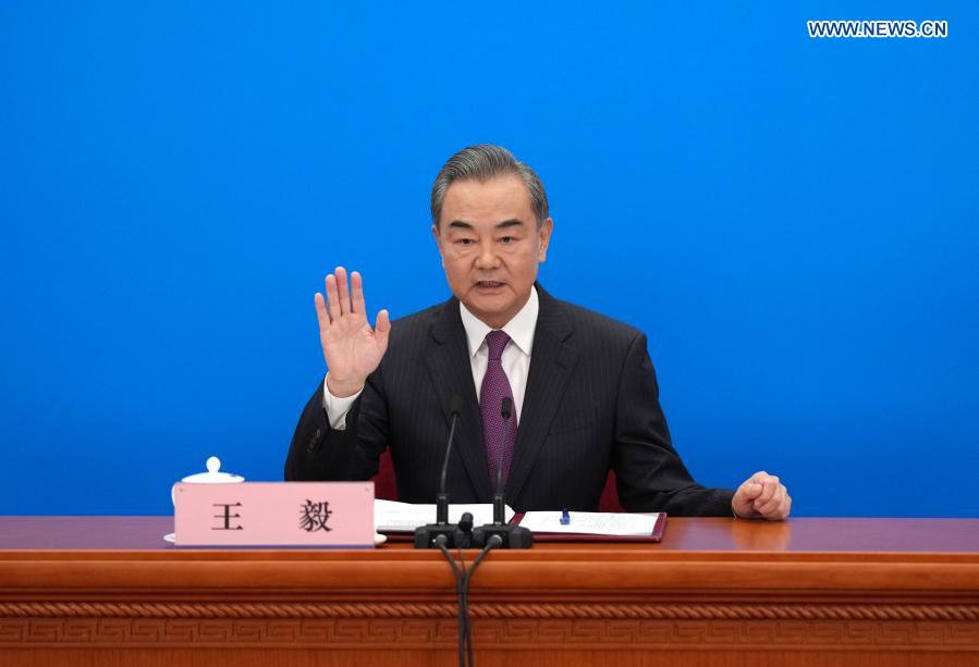 Chinese FM meets press on foreign policy, relations