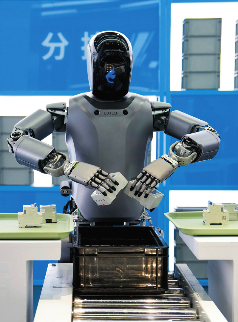 北京“机器人大世界”展示的优必选人形机器人(2025年2月24日摄)。鞠焕宗摄/本刊 北京“机器人大世界”展示的优必选人形机器人(2025年2月24日摄)。鞠焕宗摄/本刊