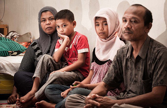 印尼女孩被海啸卷走10年后与家人团聚