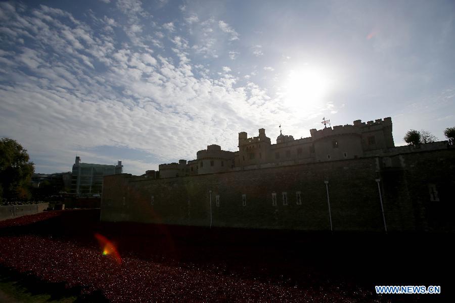 BRITAIN-LONDON-TOWER OF LONDON-COMMEMORATION-WWI-POPPIES