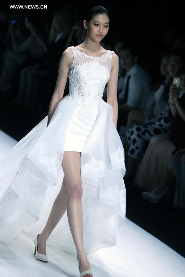 CHINA-BEIJING-FASHION SHOW-WEDDING DRESS (CN)