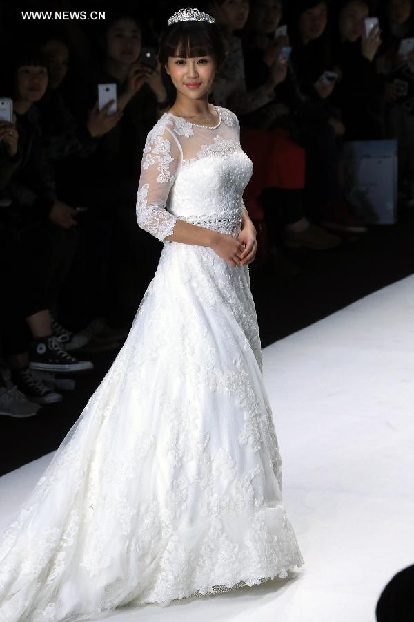 CHINA-BEIJING-FASHION SHOW-WEDDING DRESS (CN)