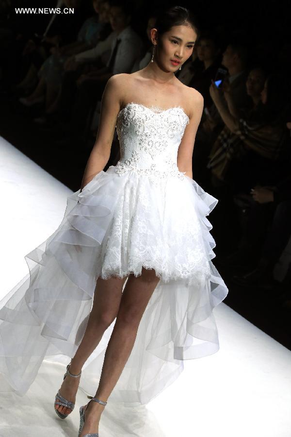 CHINA-BEIJING-FASHION SHOW-WEDDING DRESS (CN)