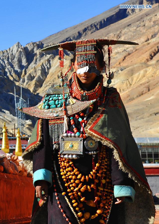 CHINA-TIBET-BURANG COSTUME (CN)