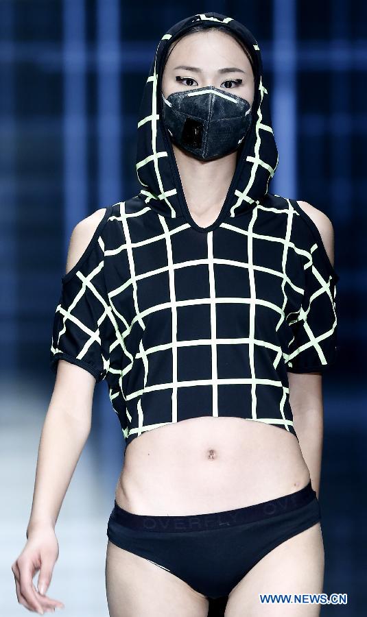 CHINA-BEIJING-FASHION SHOW-FACIAL MASK (CN)