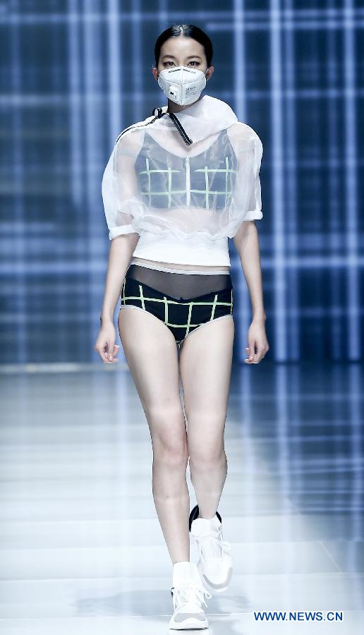 CHINA-BEIJING-FASHION SHOW-FACIAL MASK (CN)