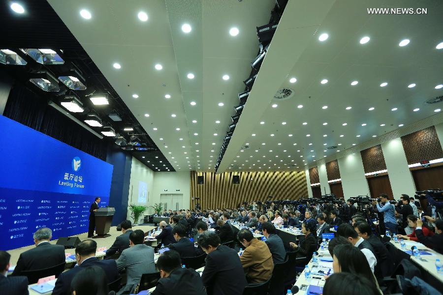 The 10th Lanting Forum is held in Beijing, Oct. 29, 2014.