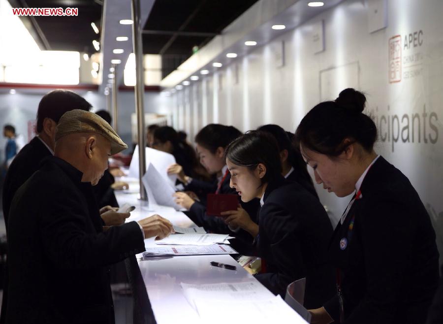 (APEC 2014) CHINA-BEIJING-APEC-CEO SUMMIT-PARTICIPANTS-REGISTRATION (CN)