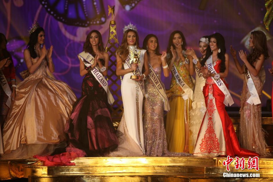 The final of the International Queen 2014 Transexual beauty contest was held in Pattaya on November 7, 2014. Twenty-two contestants from 18 countries competed in Pattaya for the Miss International Queen title. (Photo Source: chinanews.com)