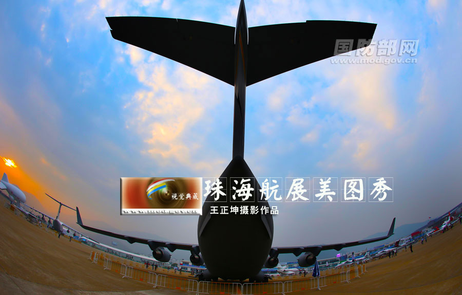 Excellent photos of Zhuhai Air Show released by Ministry of National Defense