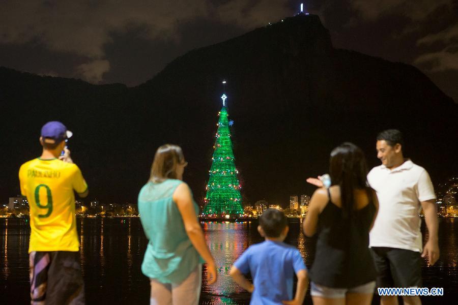 BRAZIL-RIO DE JANEIRO-CHRISTMAS TREE