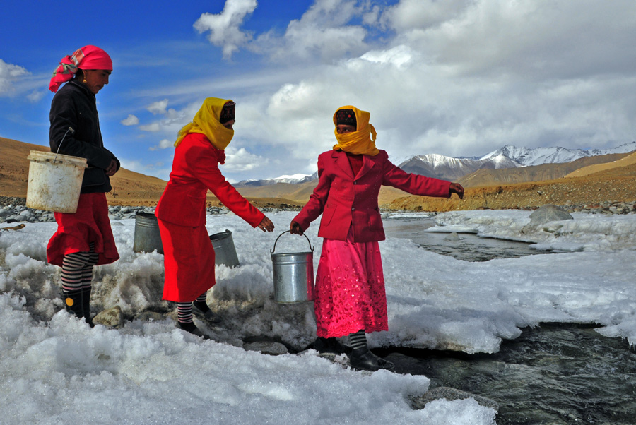 Ethnic Tajik life through the lens of a solider (Part II)