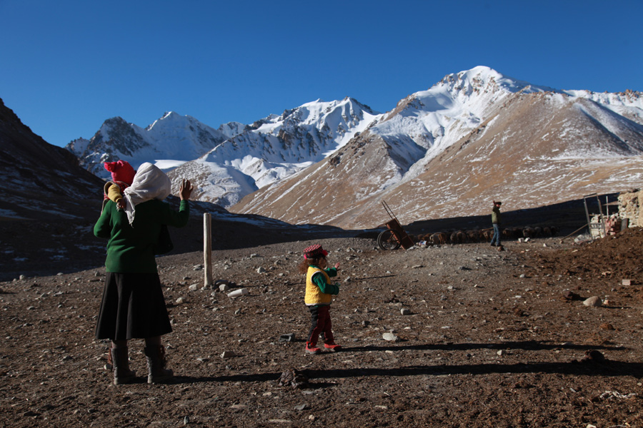 Ethnic Tajik life through the lens of a solider (Part II)