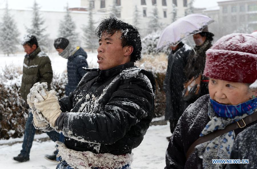 CHINA-TIBET-LHASA-SNOWFALL(CN)