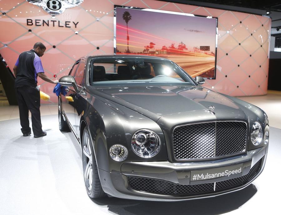 Fancy sportscars premiere at Detroit auto show