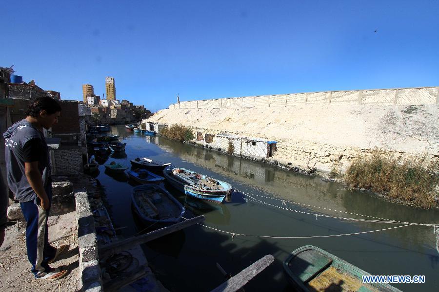 Photo taken on Jan. 30, 2015 shows a general view of a canal at the fisher-town El Max in Alexandria, Egypt. 