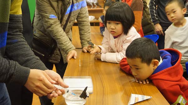 Science study trips gain popularity in China