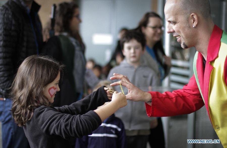 Thousands of children participated in the 7th children's art festival at the Richmond Cultural Center.